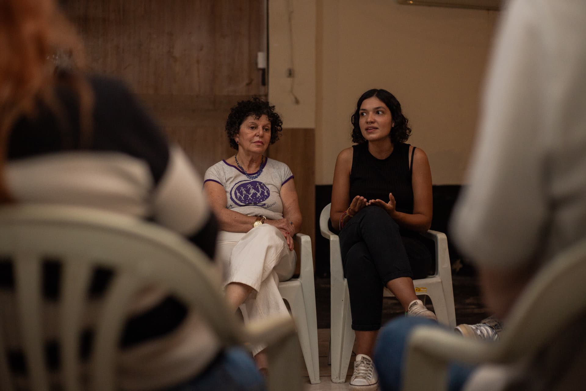Rai de Almeida em roda de conversa com militantes